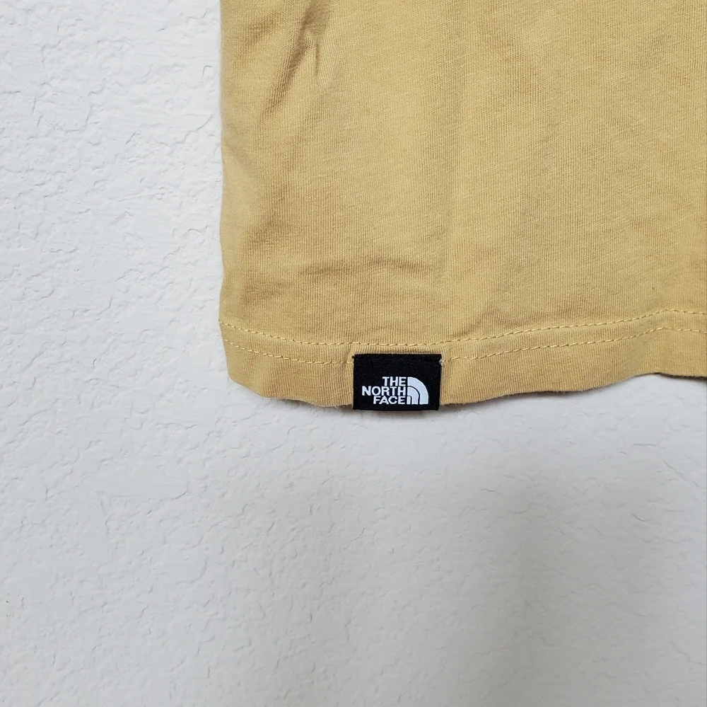 The North Face Men's Gold T-Shirt. Size Large